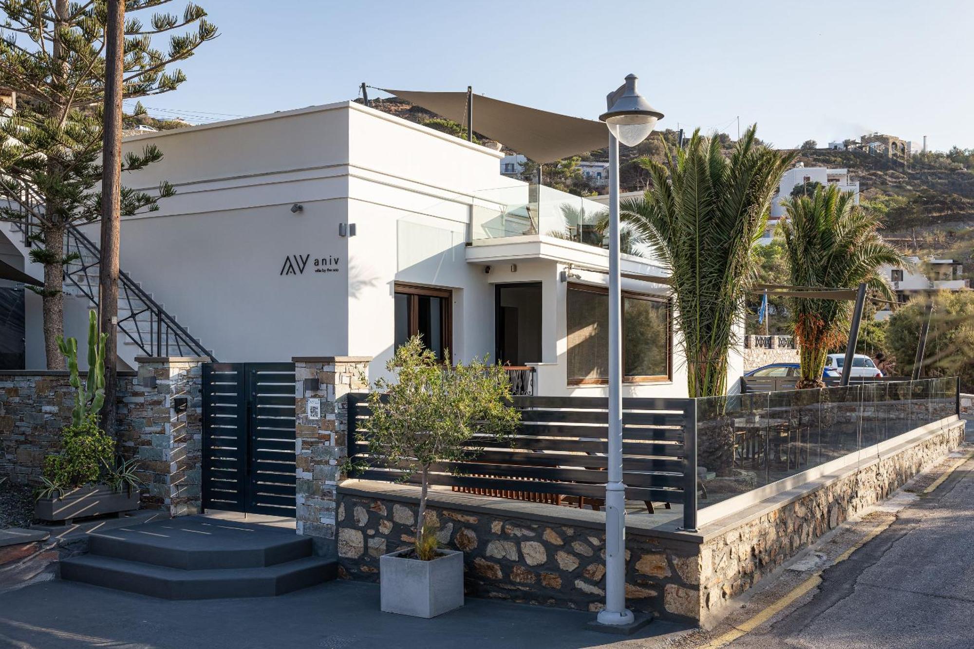 Aniv Villa By The Sea Kini Exterior photo