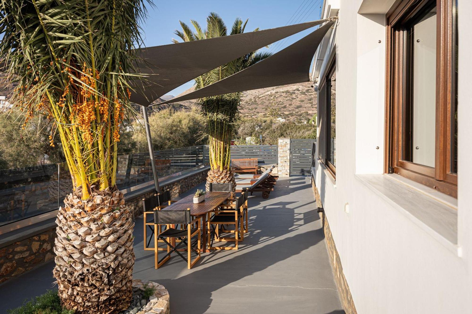 Aniv Villa By The Sea Kini Exterior photo