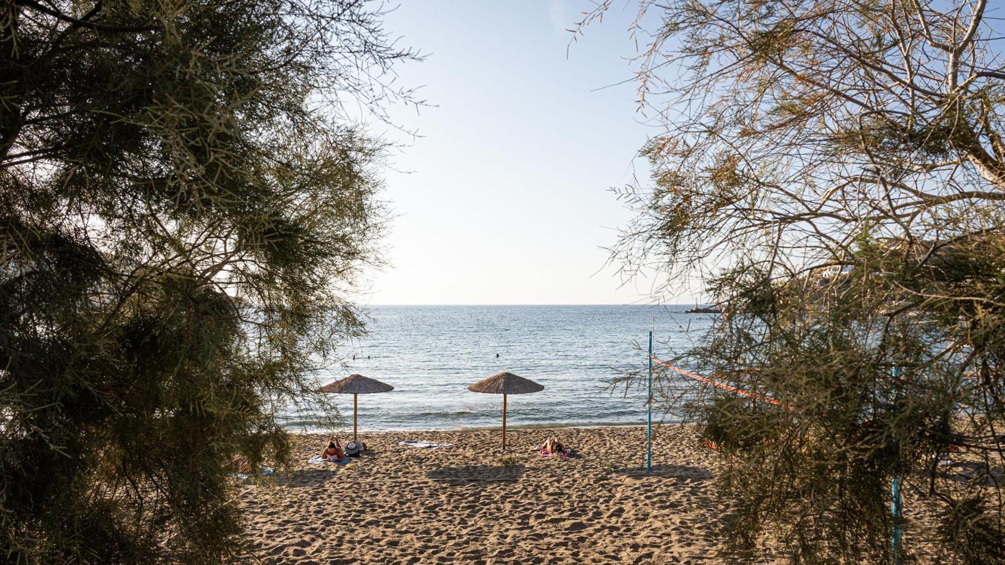 Aniv Villa By The Sea Kini Exterior photo